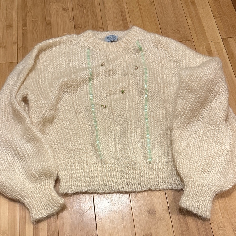 Blueberry Woolens Elegant Cream Sweater with Subtle Green Accents